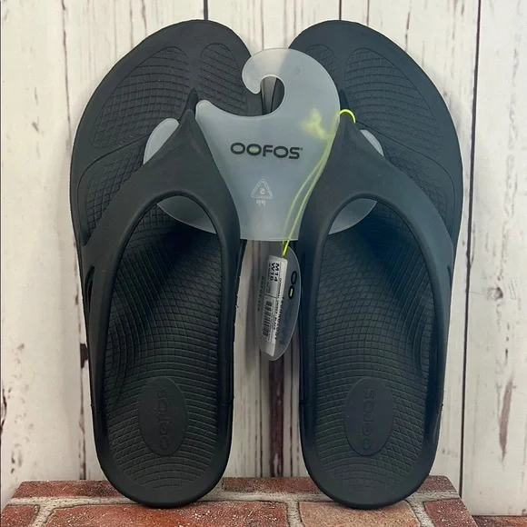 OOFOS | Shoes | Oofos Ooriginal Recovery Sandal Unisex  display picture 1